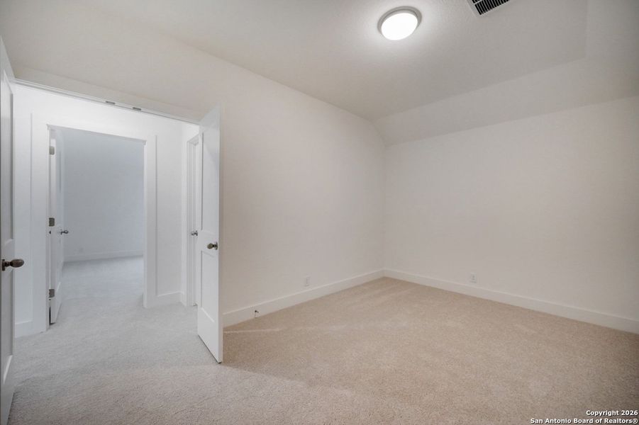 Spacious, unfurnished interior of a new home in Davis Ranch: 45ft. lots, San Antonio (Image 22).