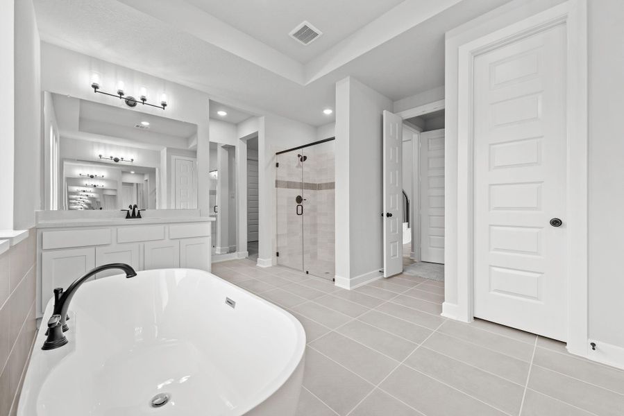 Representative image. Features, specifications, selections and colors may vary.