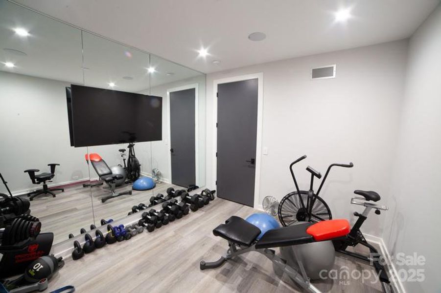 Image 42 of a home in .