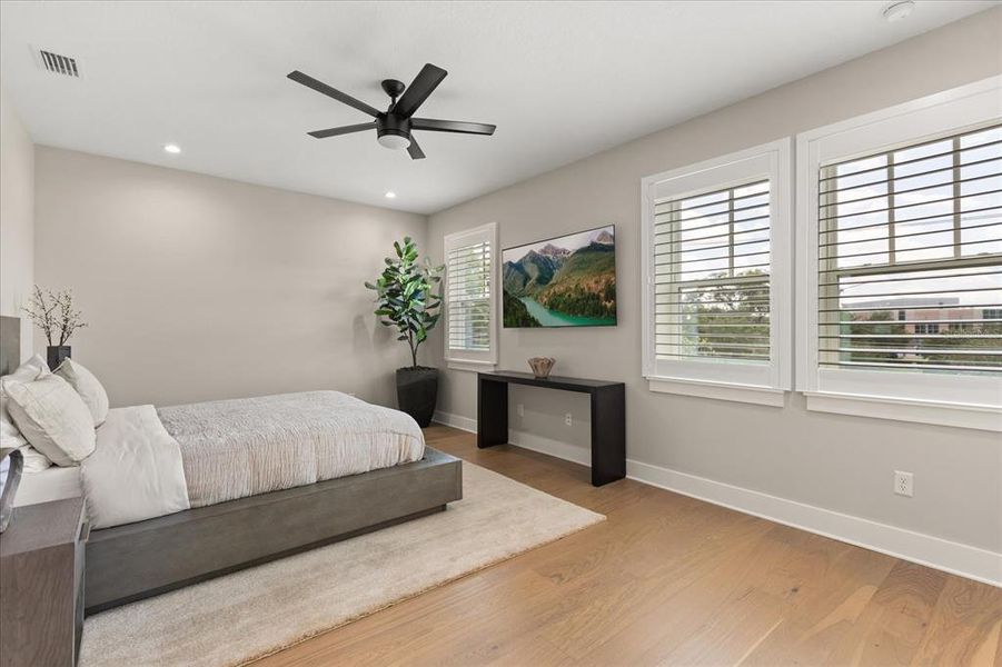 Furnished interior view inside a new home in , Winter Park (Image 40).