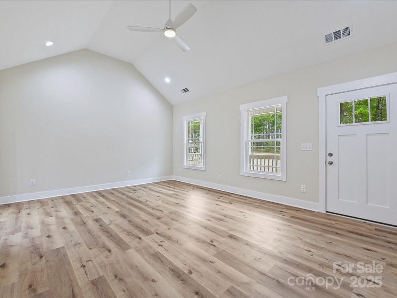 Spacious, unfurnished interior of a new home in , York (Image 20).