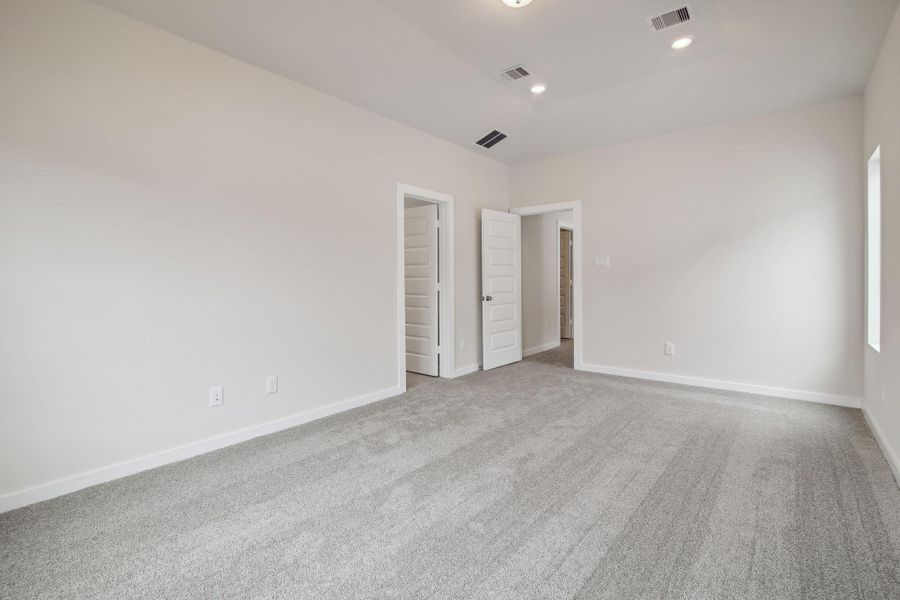 Photos are of similar model but not that of exact house. Pictures, photographs, colors, features, and sizes are for illustration purposes only and will vary from the homes as built.