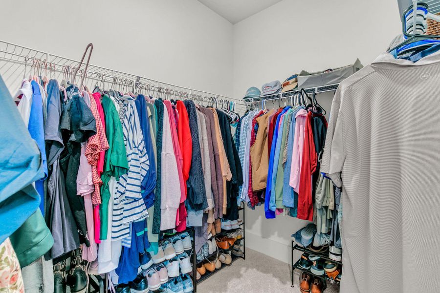 Close-up of interior finishes inside a home in , Ravenel (Image 22).