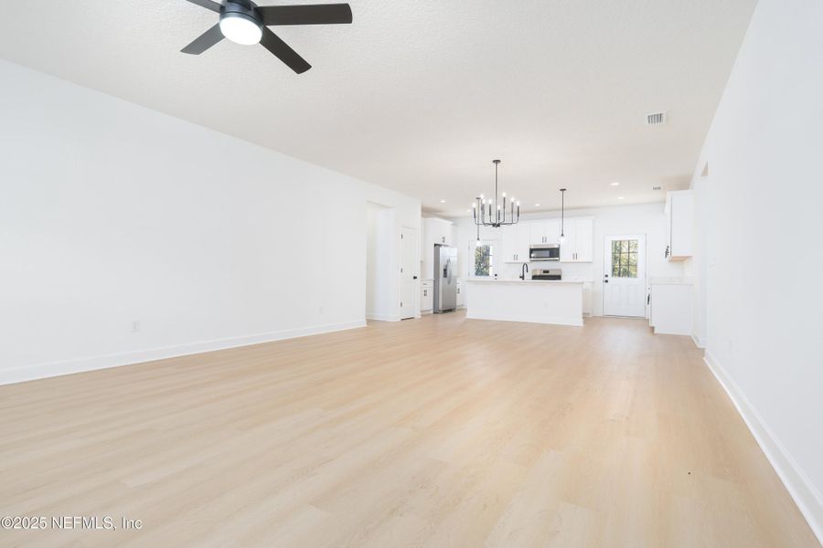 Spacious, unfurnished interior of a new home in , Keystone Heights (Image 14).