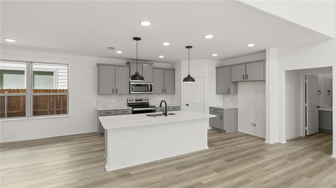 1625 Edgeway  Kitchen 2