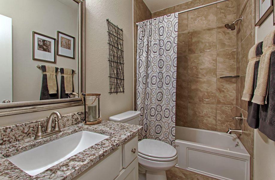 Furnished interior view inside a new home in Beacon Point, Texas City (Image 28). Furnished interior view inside a new home in Beacon Point, Texas City (Image 28).