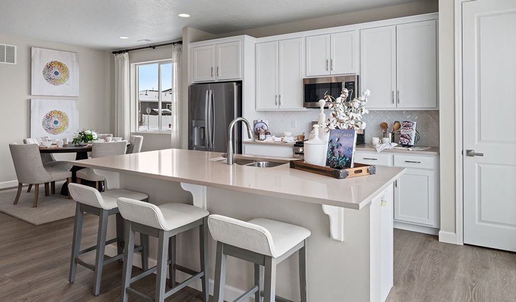 Pearl-U913-SeasonsAtSalemPark Kitchen