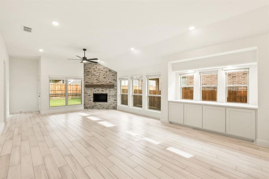 Spacious, unfurnished interior of a new home in West Crossing, Anna (Image 23).