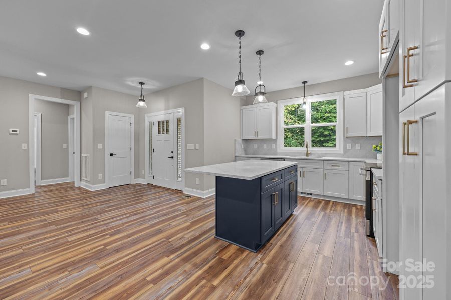 Image 34 of a home in .