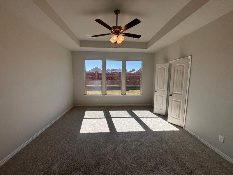 Spacious, unfurnished interior of a new home in Northstar, Haslet (Image 9).
