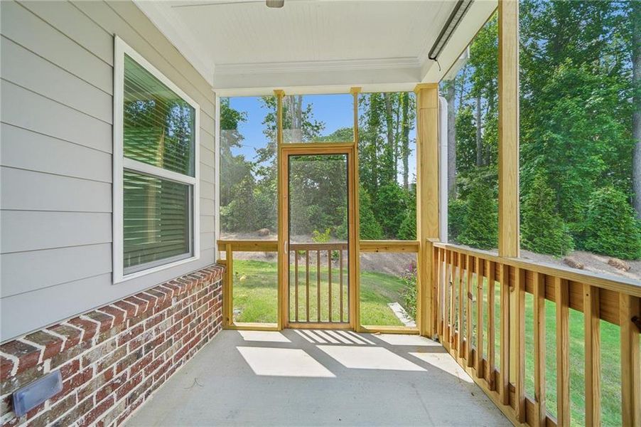 Exterior details and patio area of a home in Bennett Park, Grayson (Image 4).