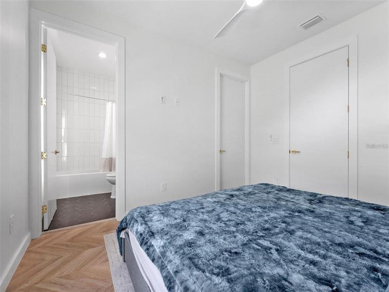 Image 32 of a home in .