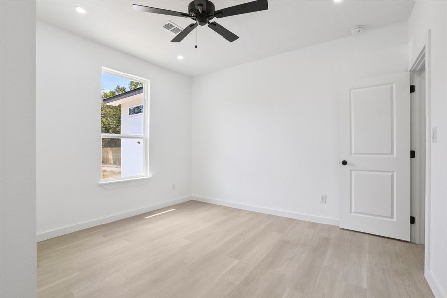 Spacious, unfurnished interior of a new home in , Bastrop (Image 17). Spacious, unfurnished interior of a new home in , Bastrop (Image 17).
