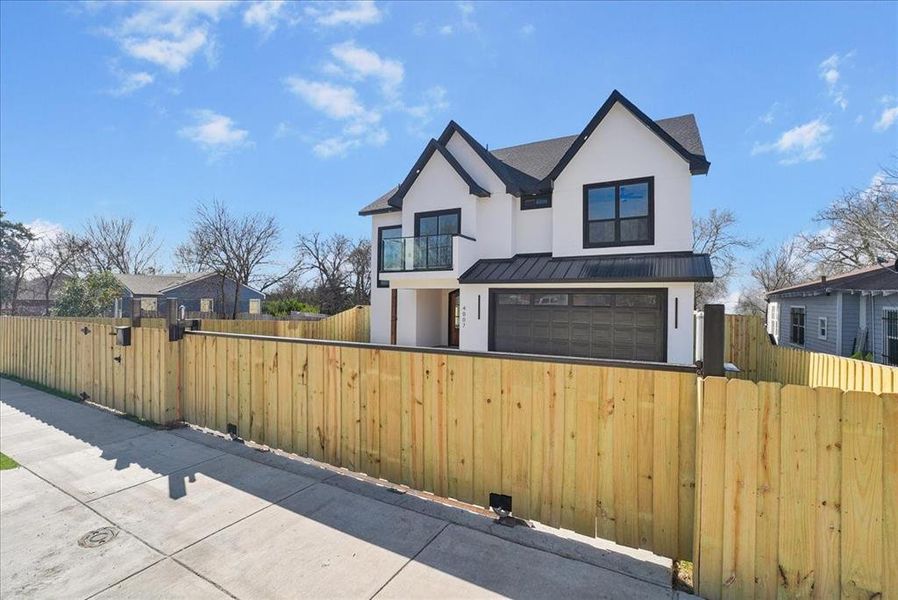 Front exterior of a new home in , Dallas, TX, highlighting curb appeal (Image 2). Front exterior of a new home in , Dallas, TX, highlighting curb appeal (Image 2).