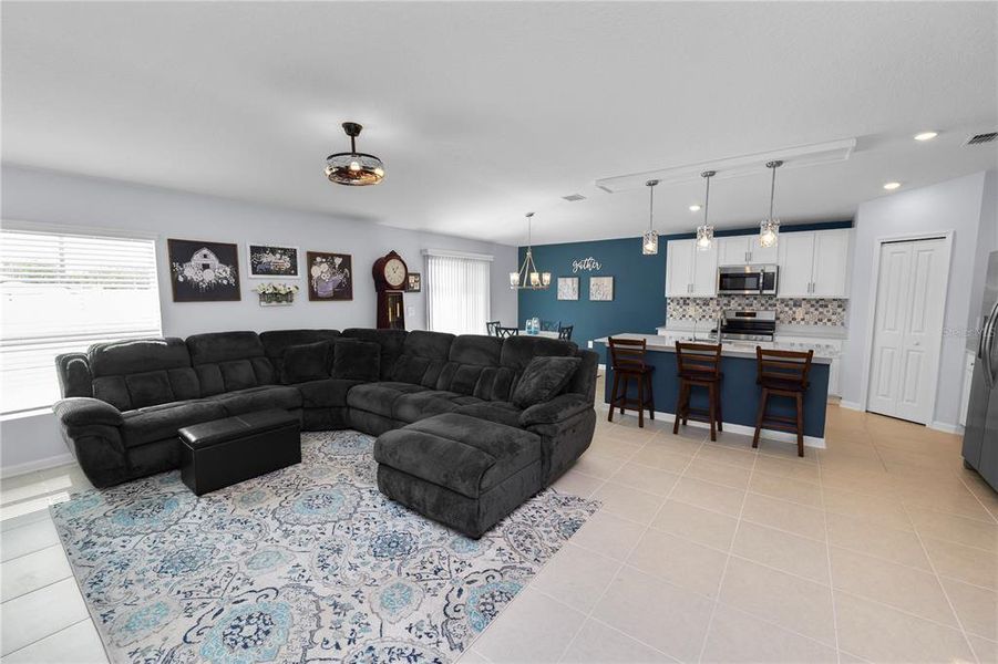 Furnished interior view inside a new home in Hunt Club Groves, Lake Wales (Image 14).