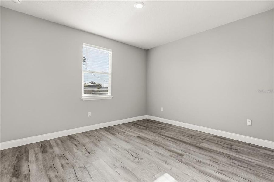 Spacious, unfurnished interior of a new home in , Sanford (Image 13).