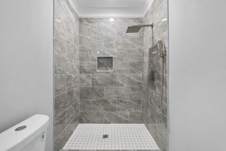 Image 38 of a home in .