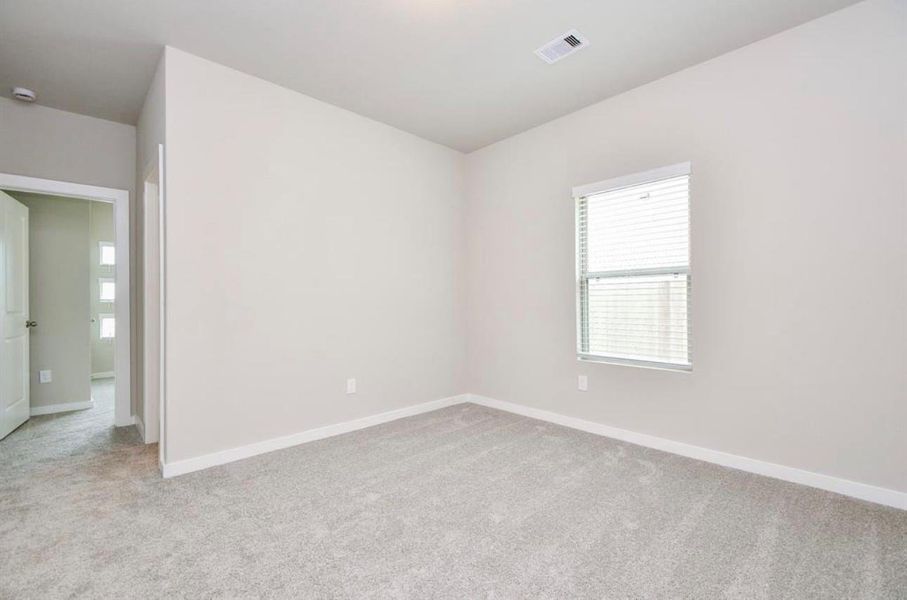 Spacious, unfurnished interior of a new home in Arabella on the Prairie, Richmond (Image 24).