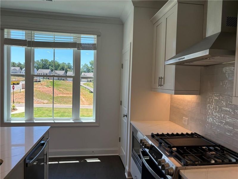 You are going to love preparing meals in this kitchen!