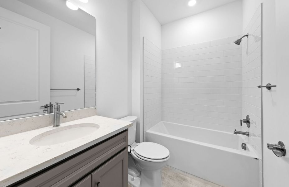 Furnished interior view inside a new home in Del Webb Naples, Immokalee (Image 7).