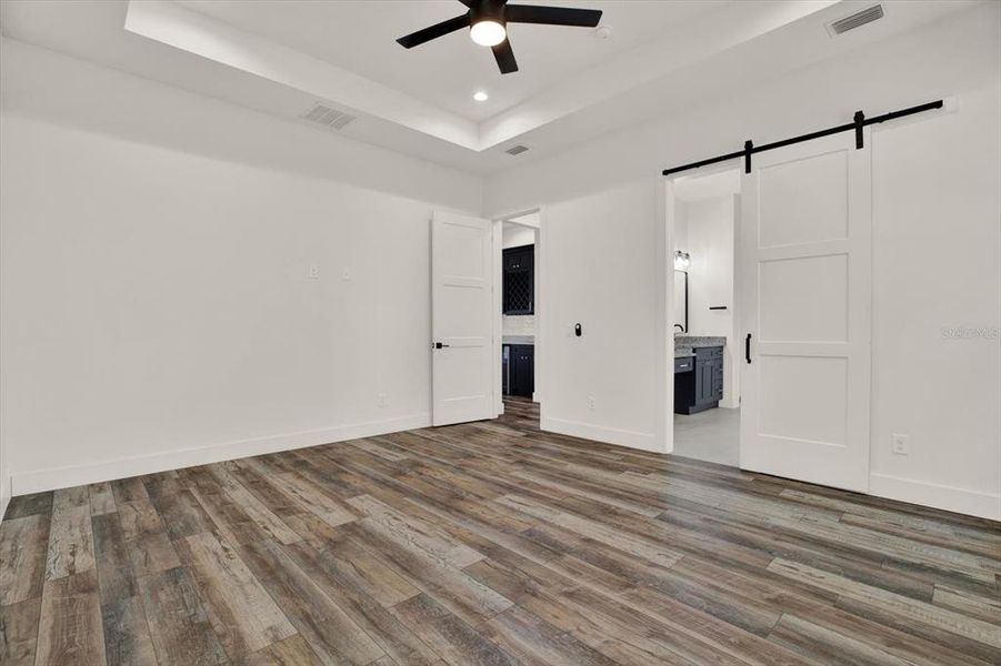 Spacious, unfurnished interior of a new home in , Dade City (Image 45). Spacious, unfurnished interior of a new home in , Dade City (Image 45).
