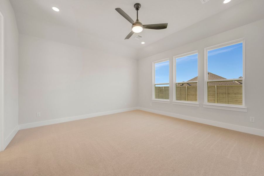Spacious, unfurnished interior of a new home in Treeline, Justin (Image 23).