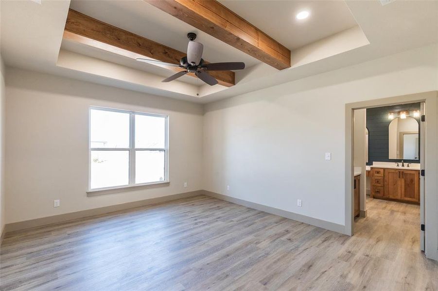 Spacious, unfurnished interior of a new home in , Abilene (Image 30).