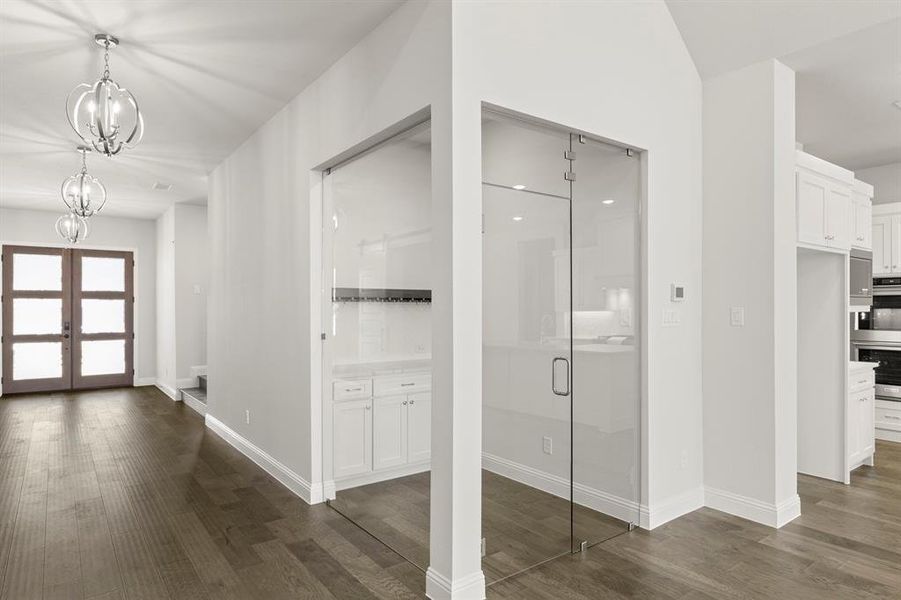 09. 3208 Patterson - Wine