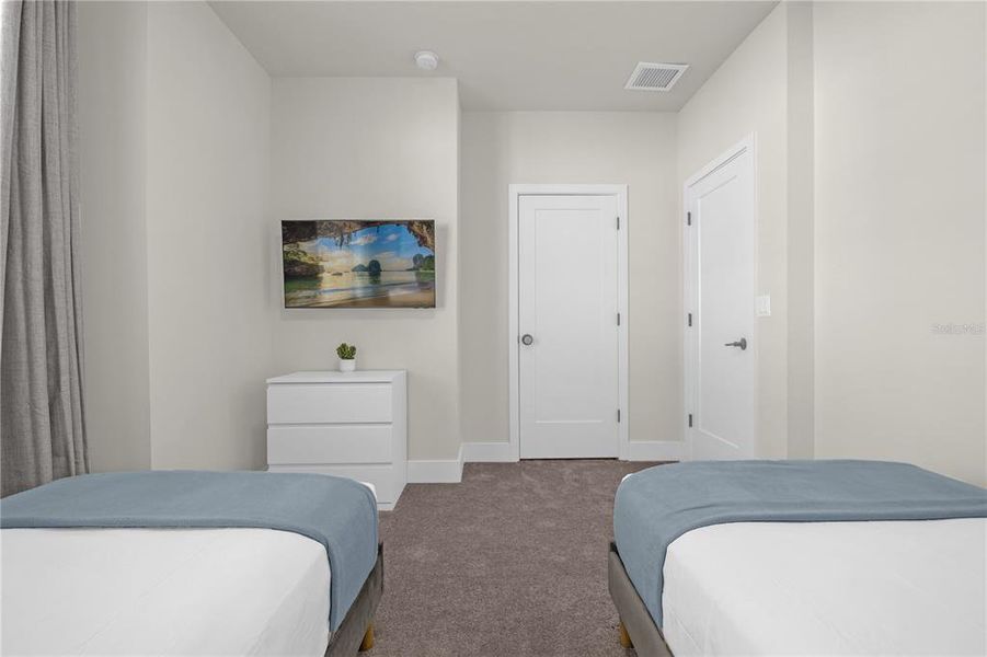 Furnished interior view inside a new home in , Clermont (Image 9).