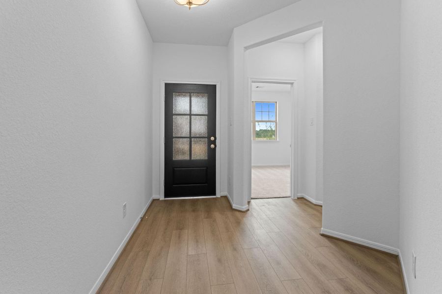 Spacious, unfurnished interior of a new home in Spring Creek Trails, Magnolia (Image 12). Spacious, unfurnished interior of a new home in Spring Creek Trails, Magnolia (Image 12).