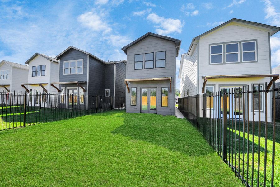 Exterior details and patio area of a home in , Houston (Image 4).