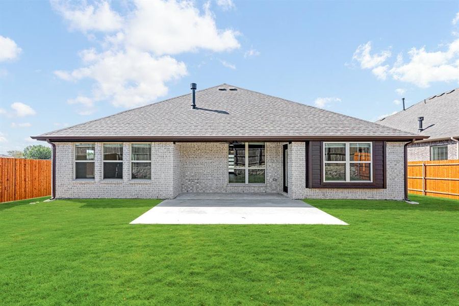 Front exterior of a new home in Mockingbird Heights Classic 60, Midlothian, TX, highlighting curb appeal (Image 23). Front exterior of a new home in Mockingbird Heights Classic 60, Midlothian, TX, highlighting curb appeal (Image 23).