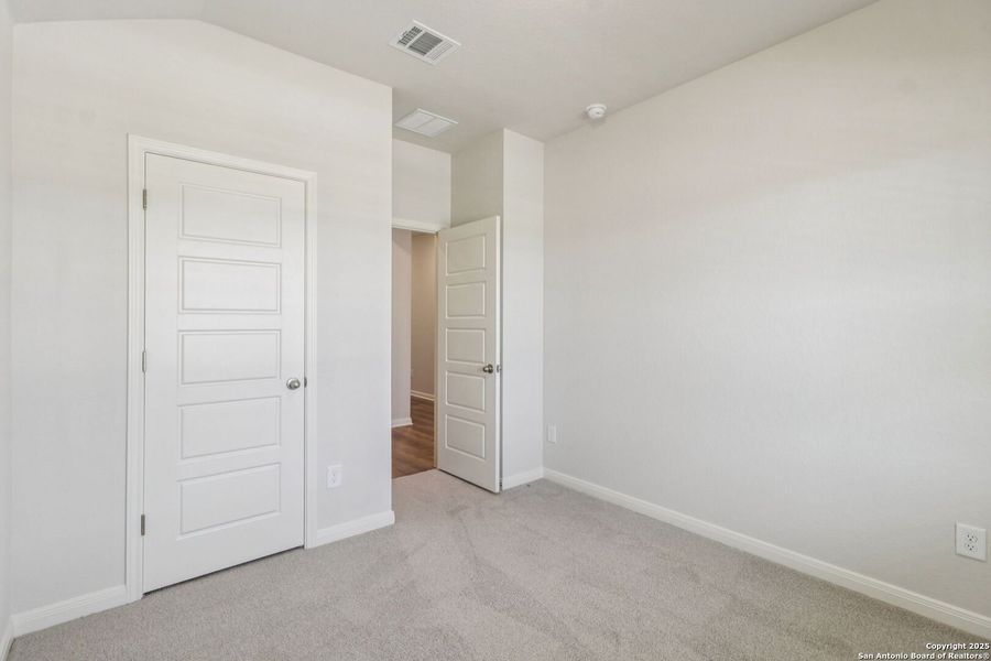 Spacious, unfurnished interior of a new home in Kallison Ranch, San Antonio (Image 34).