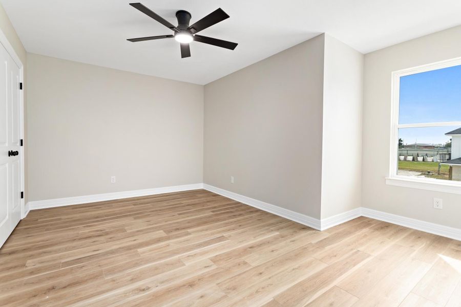 Spacious, unfurnished interior of a new home in , Neches (Image 22).