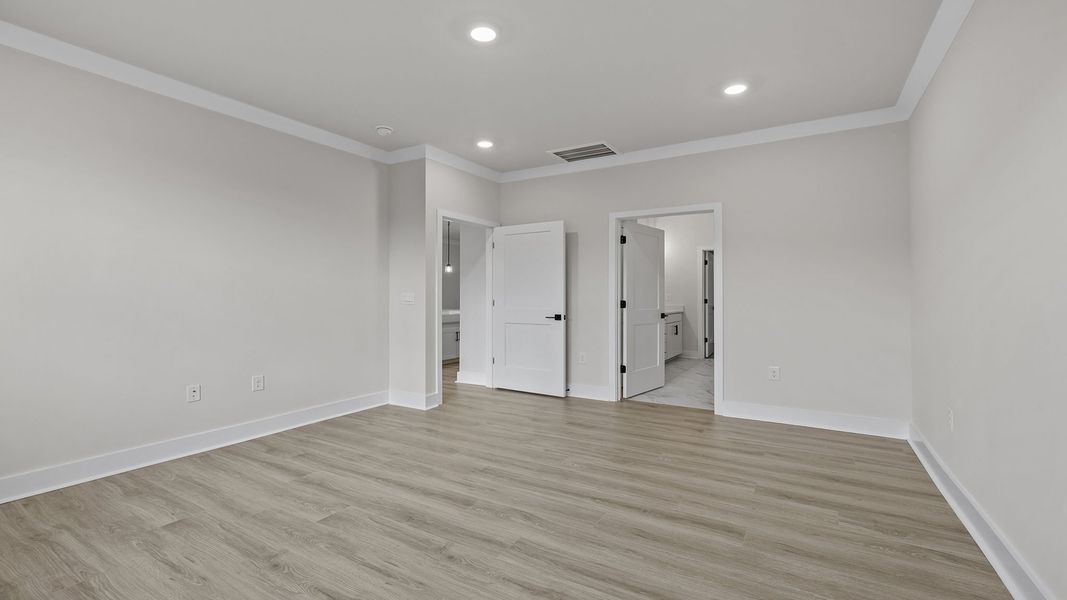 Spacious, unfurnished interior of a new home in Adams Glen, Mauldin (Image 25).