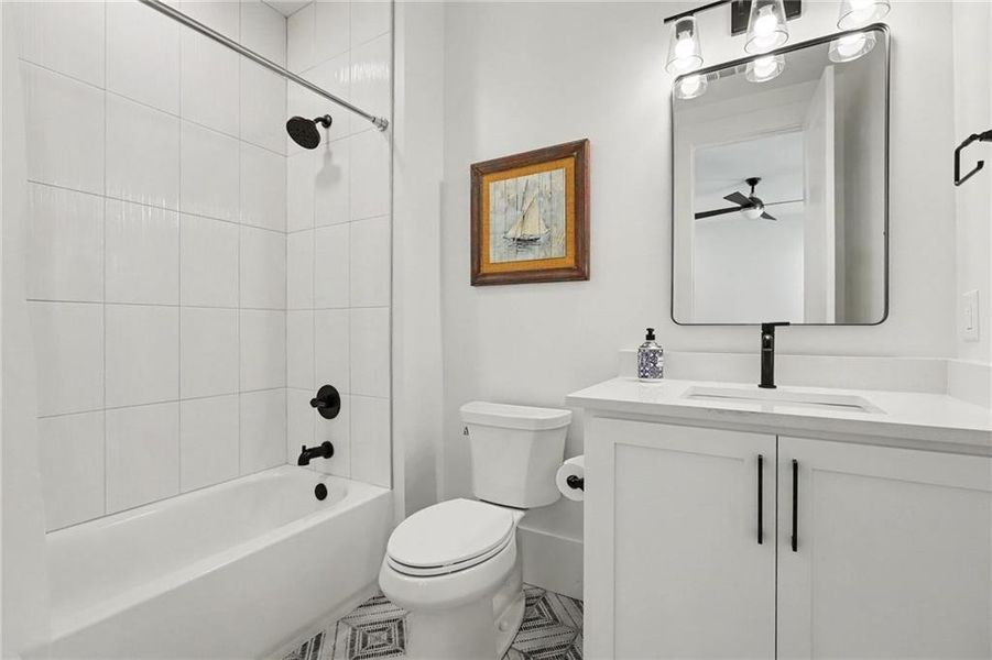 Furnished interior view inside a new home in , Alpharetta (Image 41).