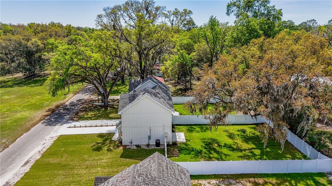 Front exterior of a new home in , Williston, FL, highlighting curb appeal (Image 19).