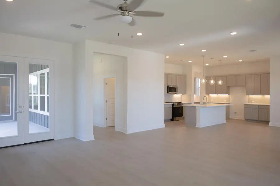 Spacious, unfurnished interior of a new home in Easton Park, Austin (Image 7).