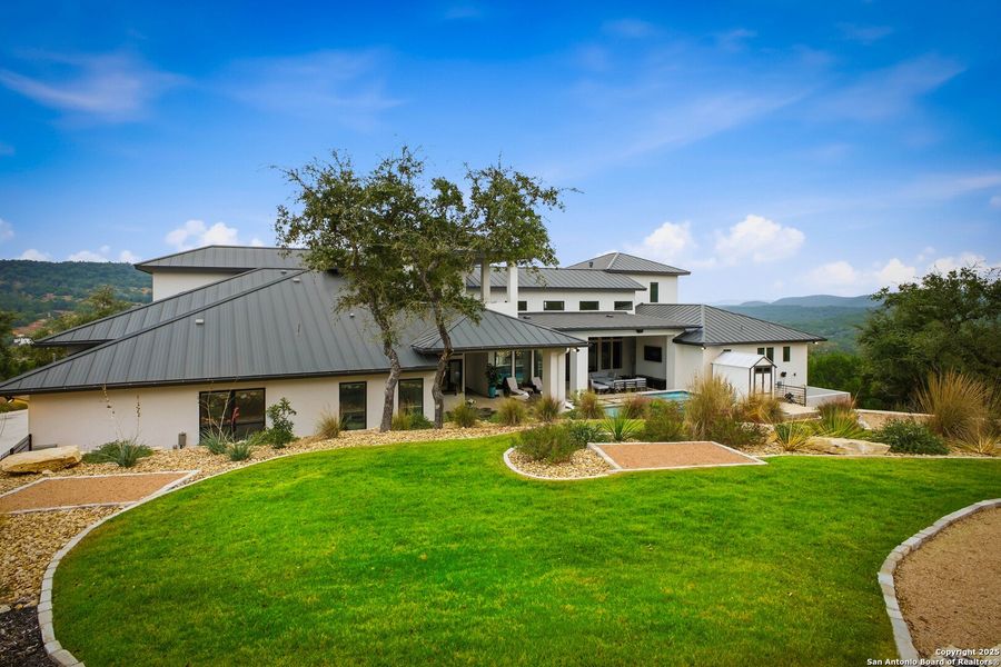 Image 91 of a home in .