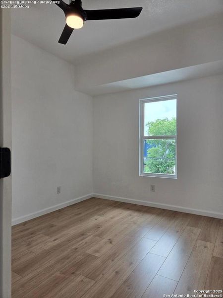 Spacious, unfurnished interior of a new home in , San Antonio (Image 23).