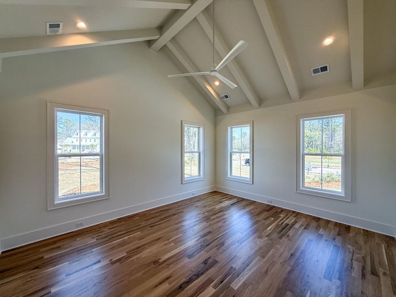 Spacious, unfurnished interior of a new home in , Mount Pleasant (Image 51).