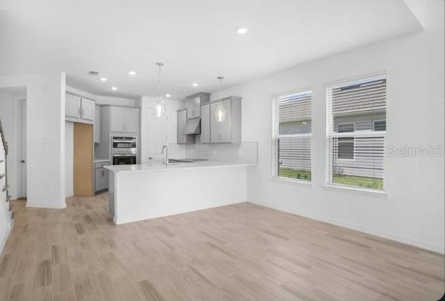 Spacious, unfurnished interior of a new home in Center Lake Ranch Community Group Page, St. Cloud (Image 21).