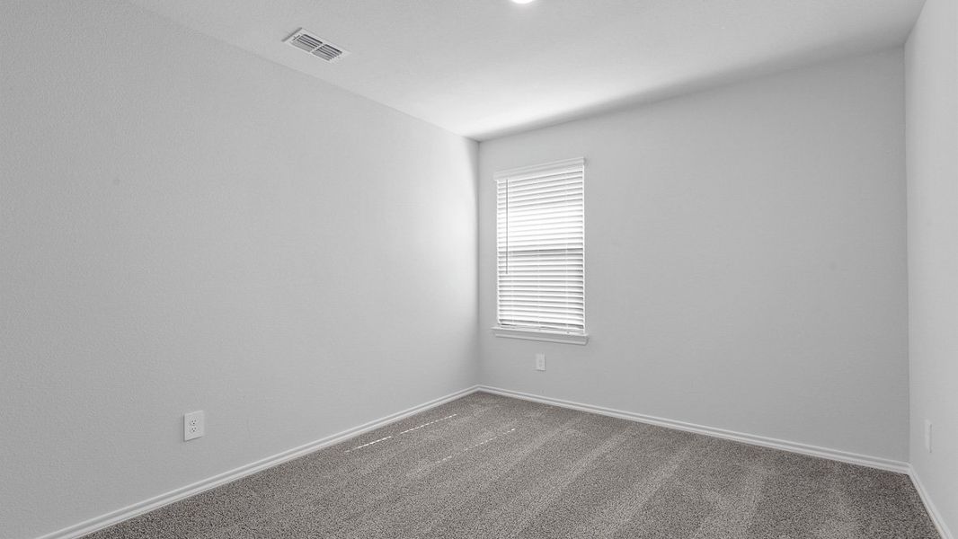 Spacious, unfurnished interior of a new home in Townes Landing, Fort Worth (Image 42).