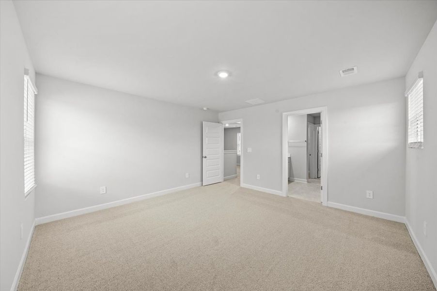 Spacious, unfurnished interior of a new home in The Farm at Wells Creek - Heritage Collection, Gray Court (Image 24).