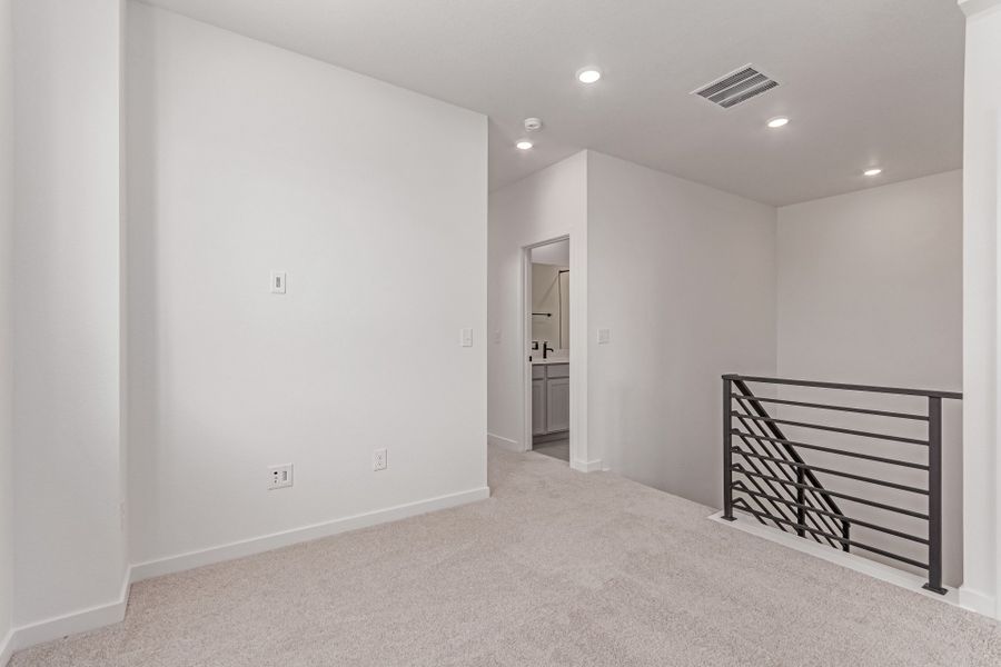 Spacious, unfurnished interior of a new home in Painted Prairie, Aurora (Image 23). Spacious, unfurnished interior of a new home in Painted Prairie, Aurora (Image 23).