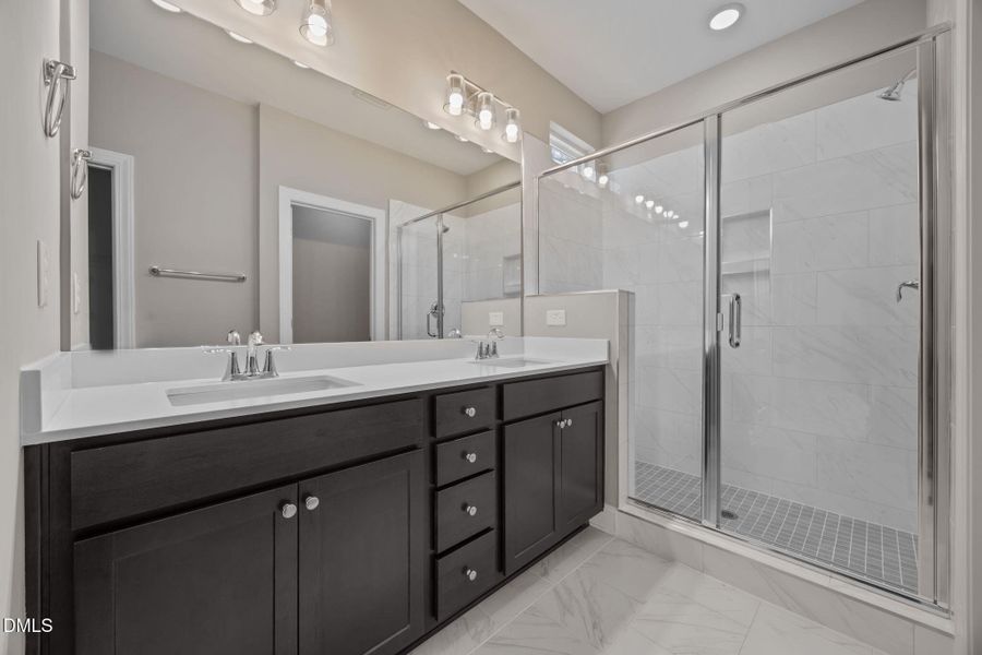 25-web-or-mls-IMG_9900 25-web-or-mls-IMG_9900