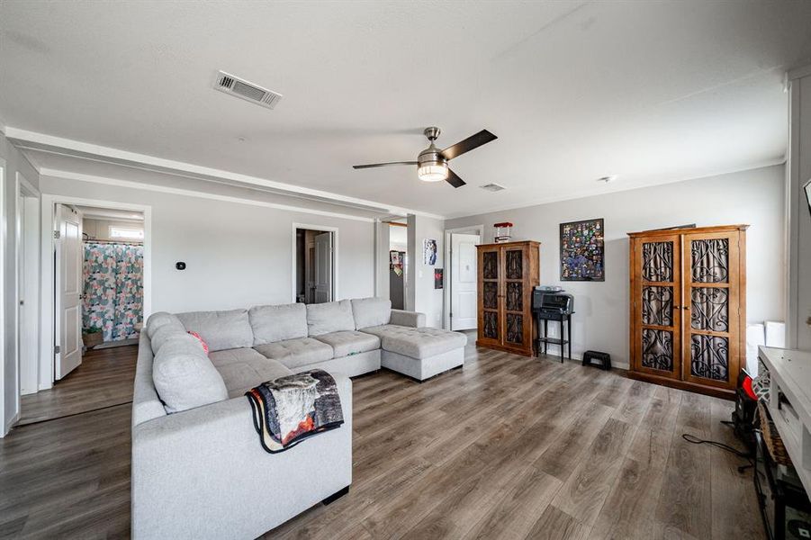 Furnished interior view inside a new home in , Merkel (Image 19).