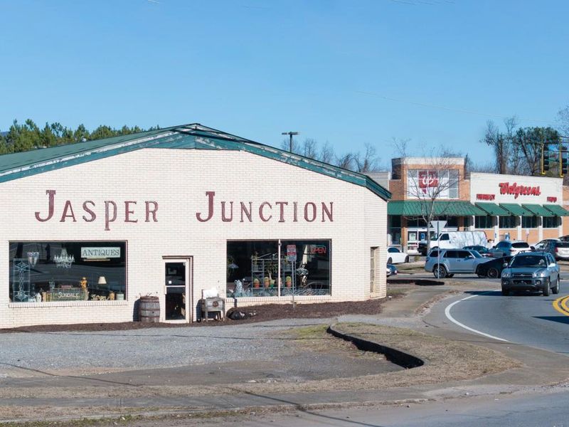 Front exterior of a new home in Rolling Meadows, Jasper, GA, highlighting curb appeal (Image 34).