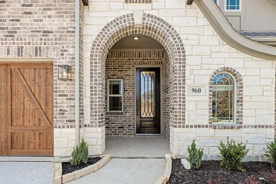 Exterior details and patio area of a home in Eagle Glen 50, Alvarado (Image 3). Exterior details and patio area of a home in Eagle Glen 50, Alvarado (Image 3).