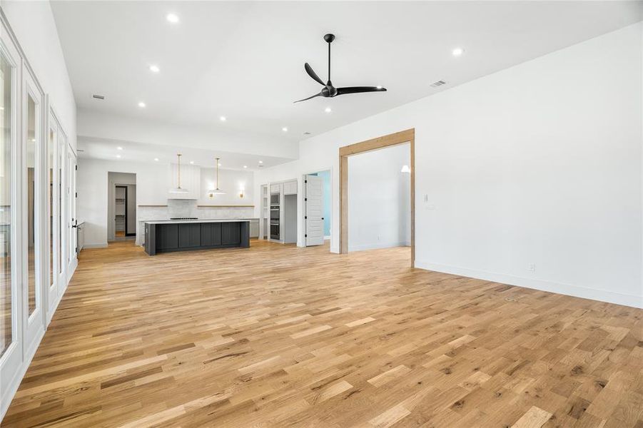 Spacious, unfurnished interior of a new home in Hidden Lakes on Mockingbird, Midlothian (Image 23). Spacious, unfurnished interior of a new home in Hidden Lakes on Mockingbird, Midlothian (Image 23).